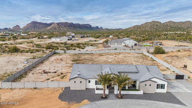 28756 N PHOEBE Place 2, San Tan Valley, AZ 85144