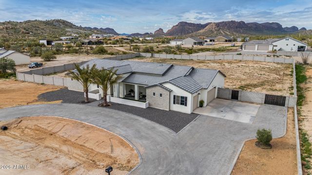 28756 N PHOEBE Place 2, San Tan Valley, AZ 85144