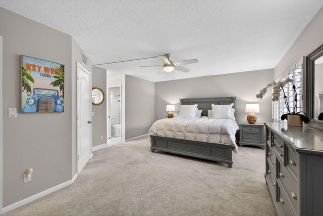 44 Uno Lago Drive, North Palm Beach, FL 33408