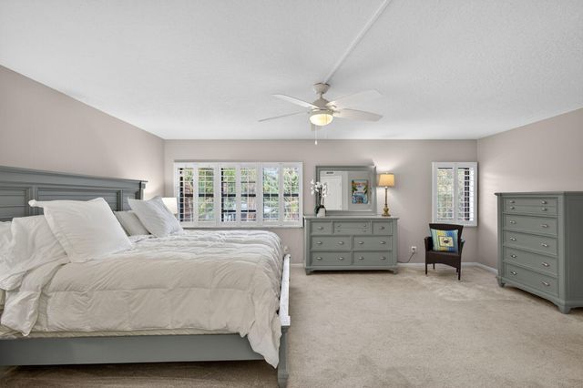 44 Uno Lago Drive, North Palm Beach, FL 33408