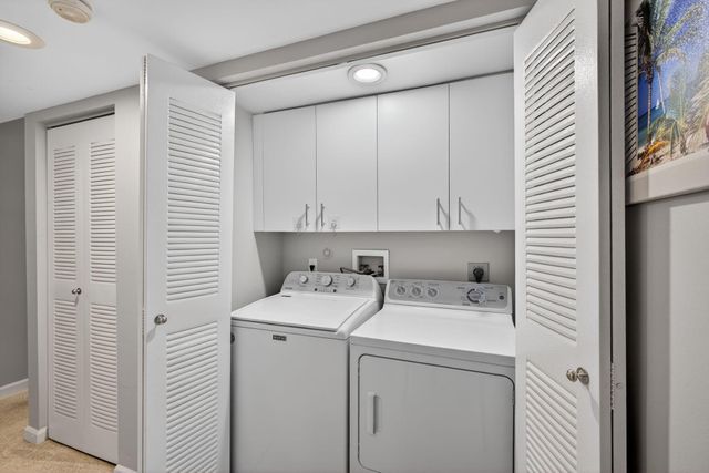 44 Uno Lago Drive, North Palm Beach, FL 33408