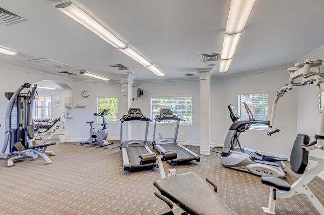 44 Uno Lago Drive, North Palm Beach, FL 33408