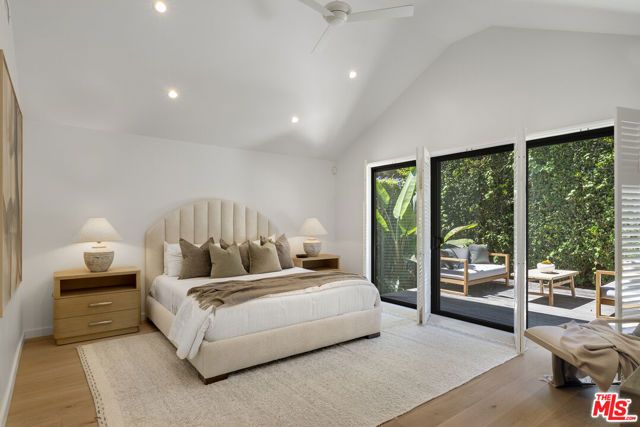 521 Loring Avenue, Los Angeles, CA 90024