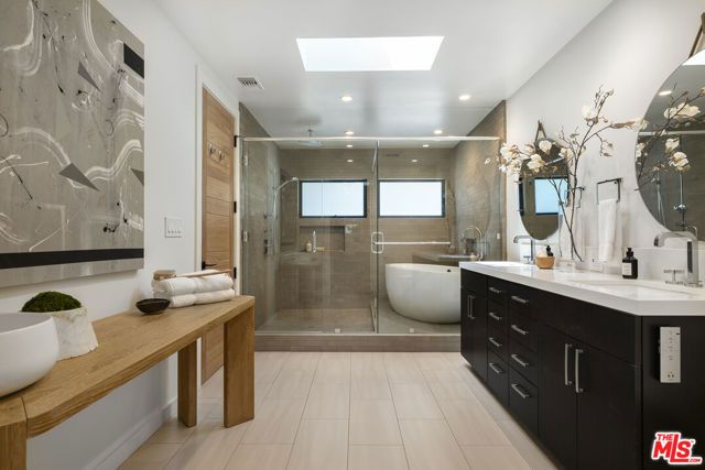 521 Loring Avenue, Los Angeles, CA 90024