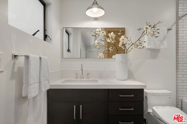 521 Loring Avenue, Los Angeles, CA 90024
