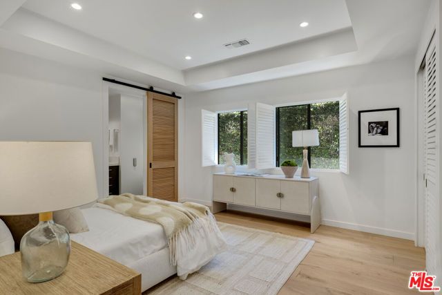 521 Loring Avenue, Los Angeles, CA 90024