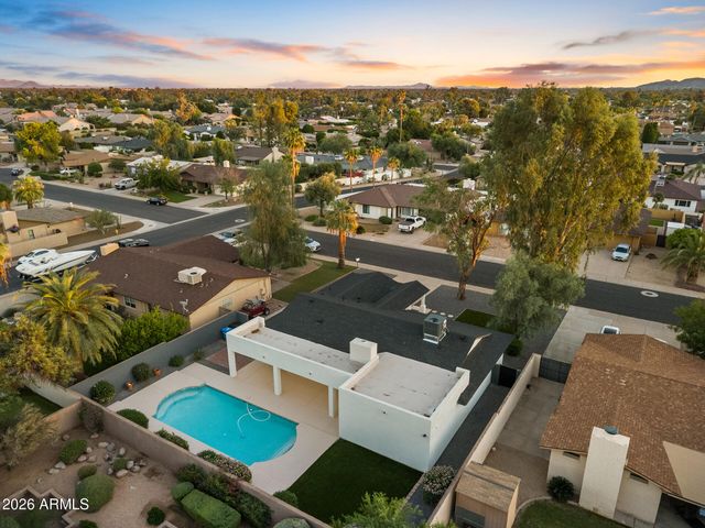 6256 E GELDING Drive, Scottsdale, AZ 85254