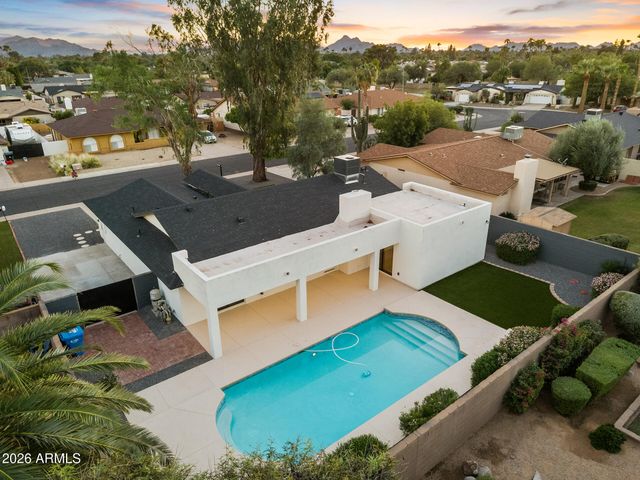 6256 E GELDING Drive, Scottsdale, AZ 85254