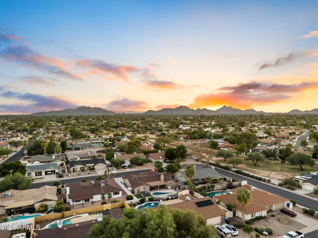 6256 E GELDING Drive, Scottsdale, AZ 85254