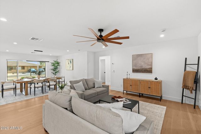 6256 E GELDING Drive, Scottsdale, AZ 85254
