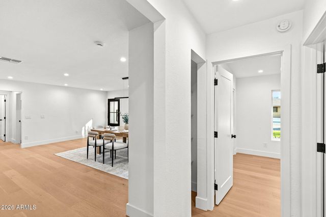 6256 E GELDING Drive, Scottsdale, AZ 85254