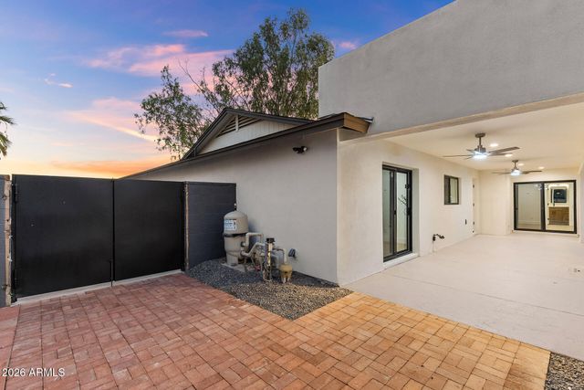 6256 E GELDING Drive, Scottsdale, AZ 85254