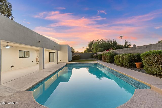 6256 E GELDING Drive, Scottsdale, AZ 85254