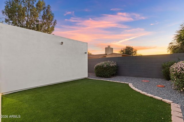6256 E GELDING Drive, Scottsdale, AZ 85254