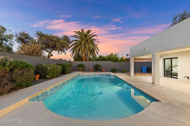 6256 E GELDING Drive, Scottsdale, AZ 85254