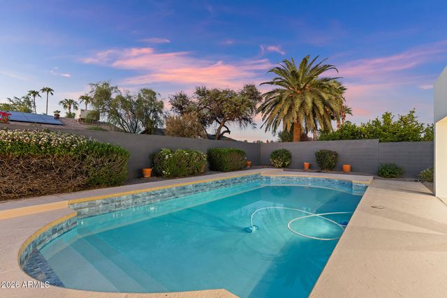 6256 E GELDING Drive, Scottsdale, AZ 85254