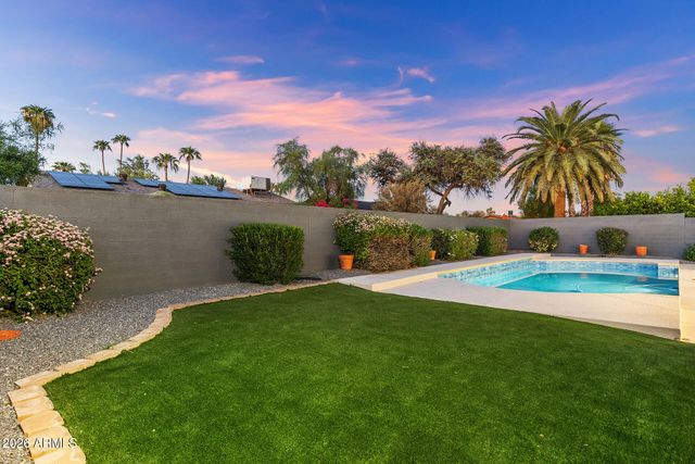 6256 E GELDING Drive, Scottsdale, AZ 85254
