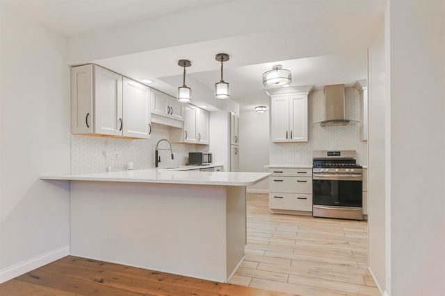 15711 Durham Way, Granger, IN 46530