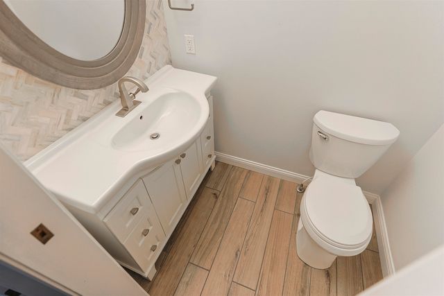 15711 Durham Way, Granger, IN 46530