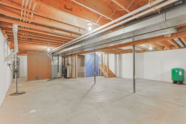 15711 Durham Way, Granger, IN 46530