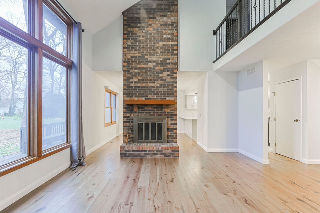 15711 Durham Way, Granger, IN 46530