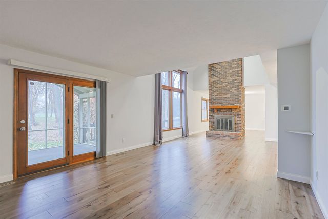 15711 Durham Way, Granger, IN 46530