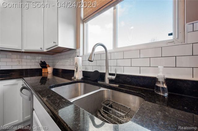 56753 Lindale Avenue, Macomb, MI 48042
