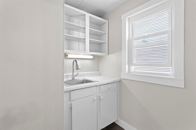 377-383 Manchester Street, Manchester, NH 03103