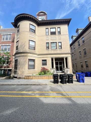 119 Park Street 9, Brookline, MA 02446