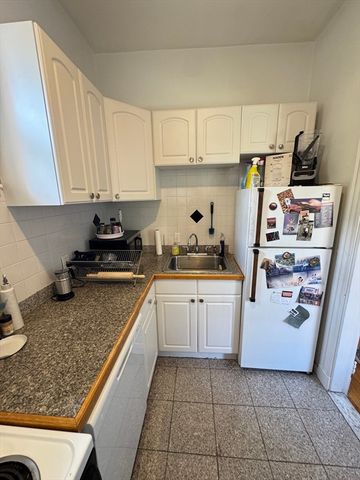 119 Park Street 9, Brookline, MA 02446