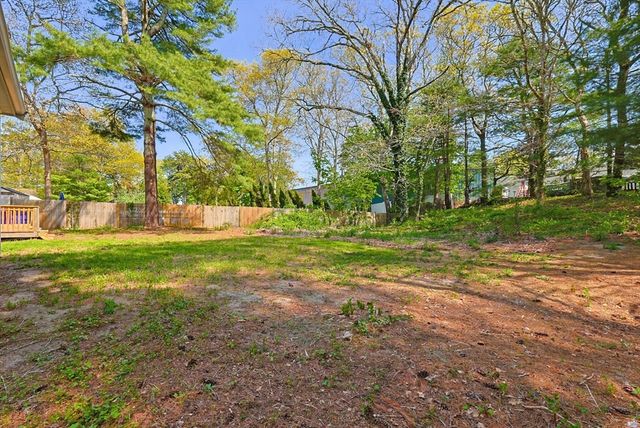 9 Scraggy Neck Rd Ext, Bourne, MA 02532