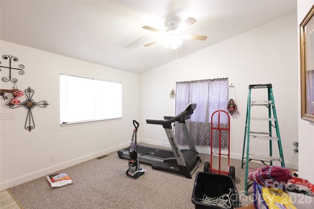 1302 Stanwood Lane, Hendersonville, NC 28739