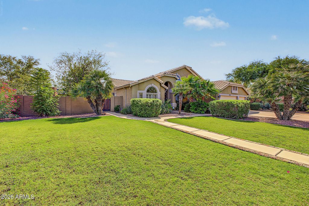 2465 E DRAKE Street, Gilbert, AZ 85234 — photo 3