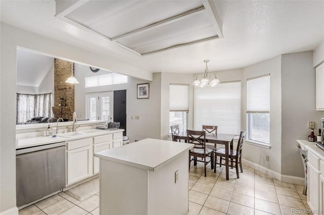 9853 Salford Lane, Littleton, CO 80126