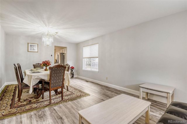 9853 Salford Lane, Littleton, CO 80126