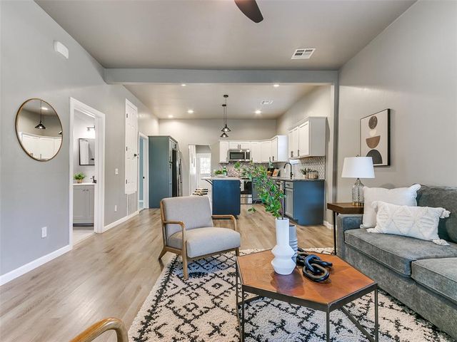524 E Harrison Avenue, Guthrie, OK 73044