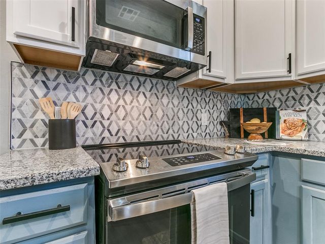 524 E Harrison Avenue, Guthrie, OK 73044