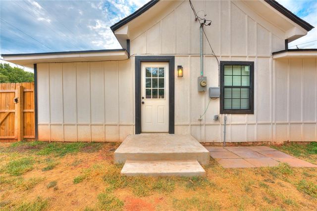 524 E Harrison Avenue, Guthrie, OK 73044
