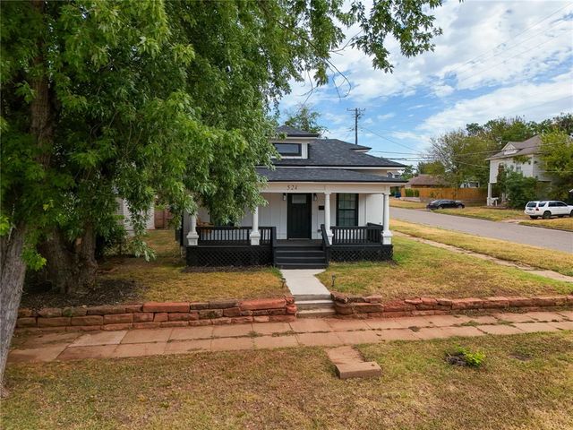 524 E Harrison Avenue, Guthrie, OK 73044