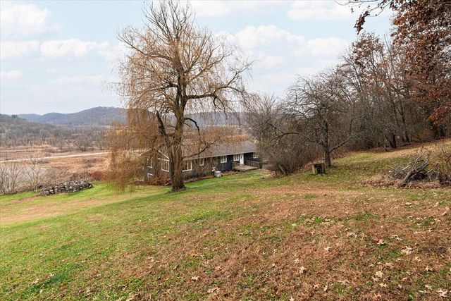 S1787 State Highway 162, Chaseburg, WI 54621