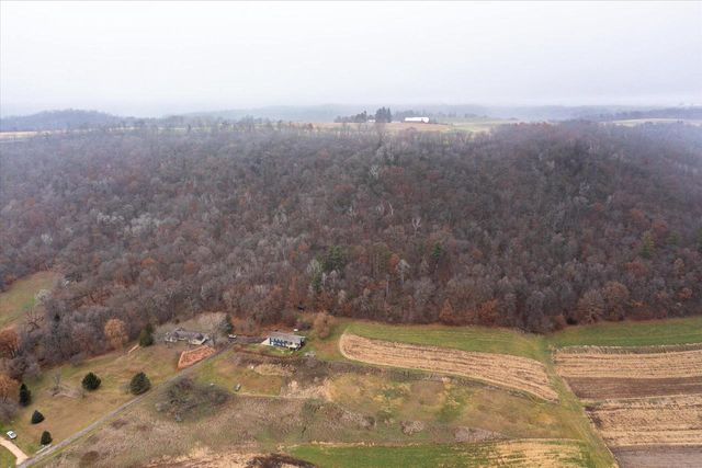 S1787 State Highway 162, Chaseburg, WI 54621