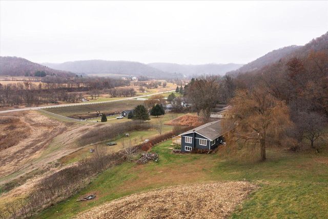 S1787 State Highway 162, Chaseburg, WI 54621