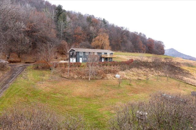 S1787 State Highway 162, Chaseburg, WI 54621