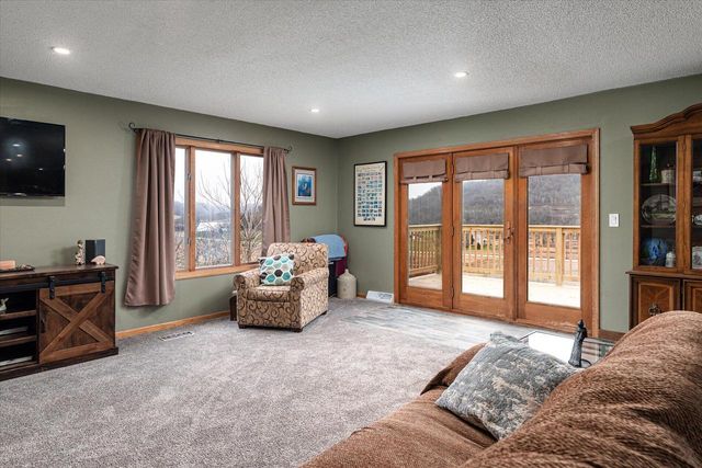 S1787 State Highway 162, Chaseburg, WI 54621