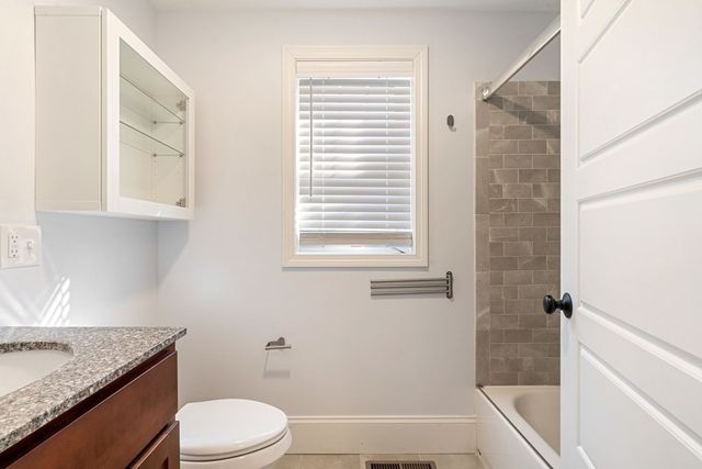 220 White St 220, Belmont, MA 02478