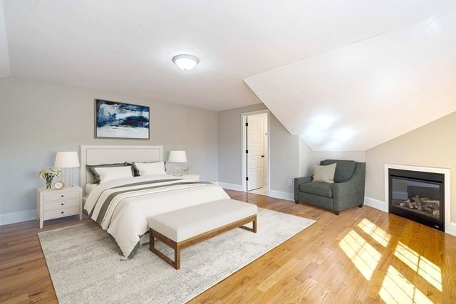 220 White St 220, Belmont, MA 02478