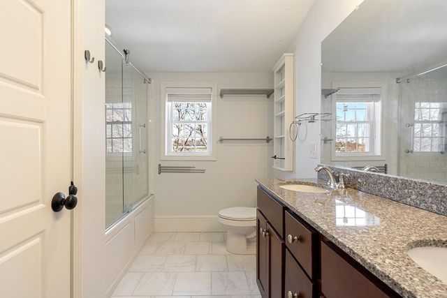 220 White St 220, Belmont, MA 02478