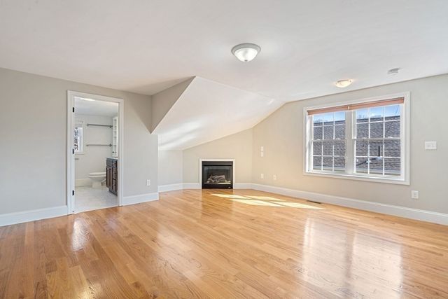 220 White St 220, Belmont, MA 02478