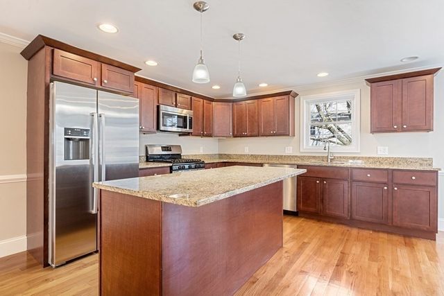 220 White St 220, Belmont, MA 02478