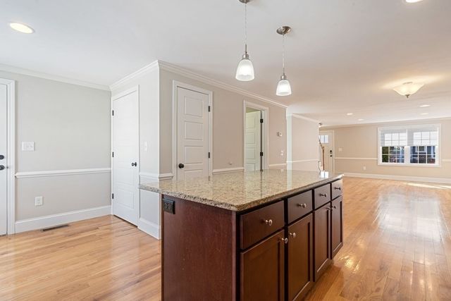 220 White St 220, Belmont, MA 02478